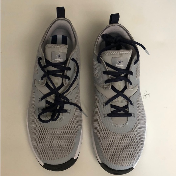 dallas cowboys mens nike air max typha 2 training shoe
